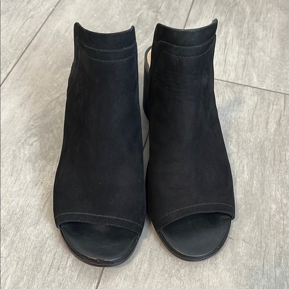 Sam Edelman Black Leather Block Heel Slip On Sandals, Size 8 - Picture 3 of 11